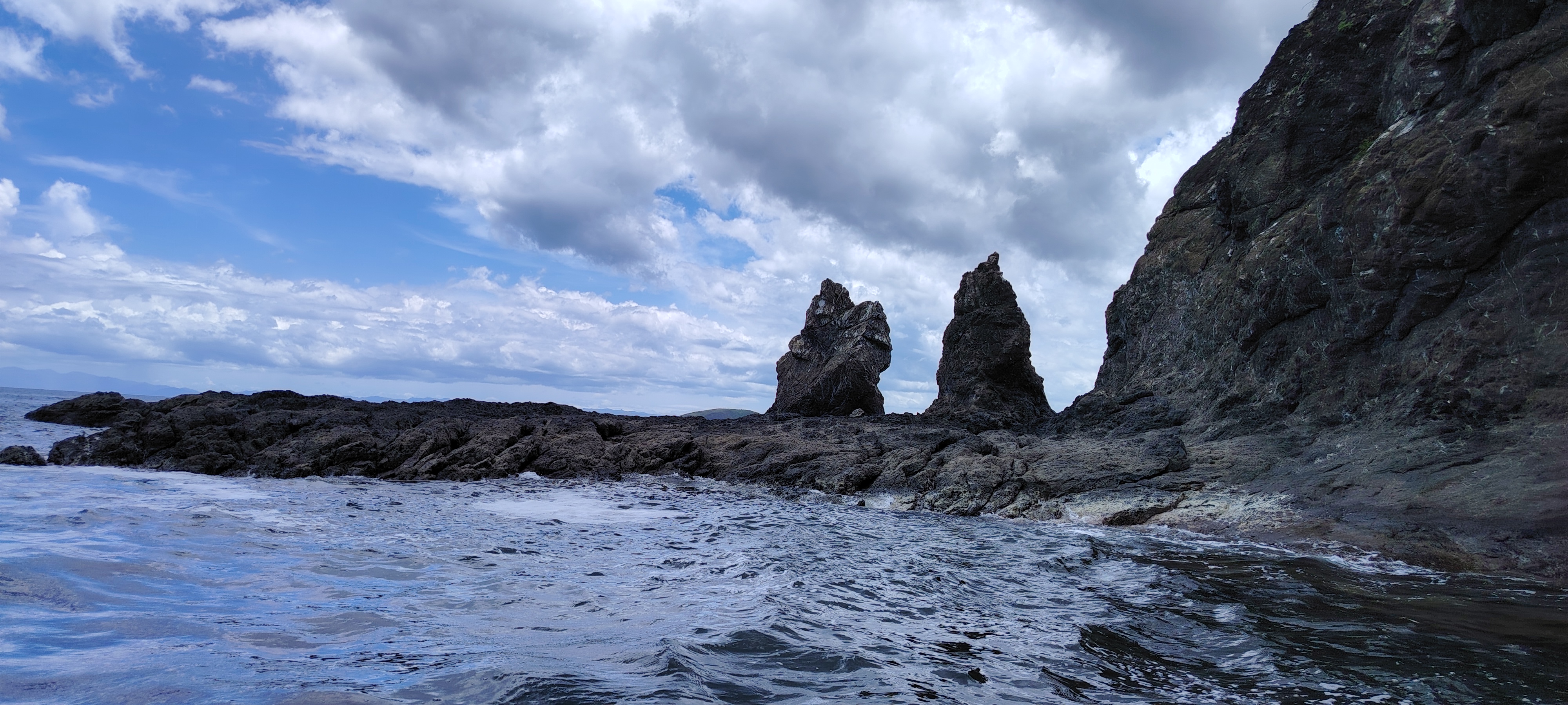 Inshore tour dramatic cliffs